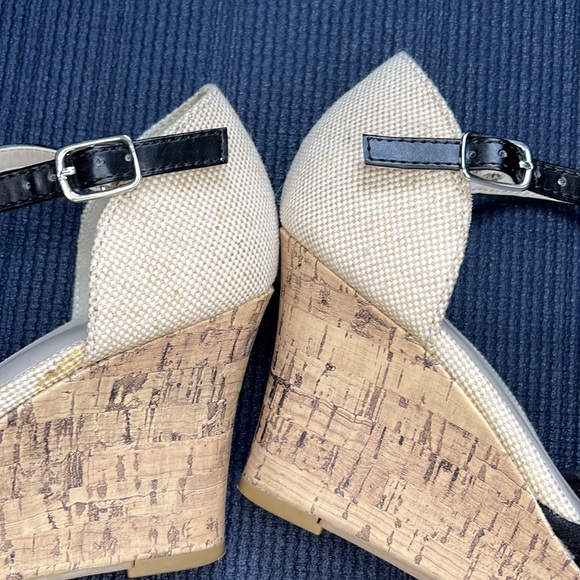 Apt. 9 Black Lace Closed Toe Platform Espadrille Wedge Sandals | EUC Size 8.5 - Picture 12 of 14